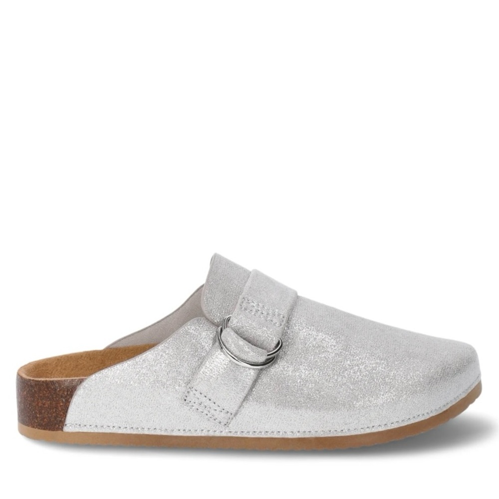 Girls size 3 slip on clogs NWOT